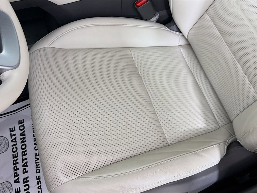 Used 2024 Hyundai Santa Fe Limited FWD image 22