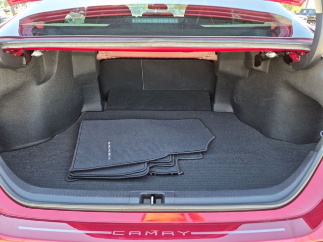 Certified 2022 Toyota Camry LE FWD image 6