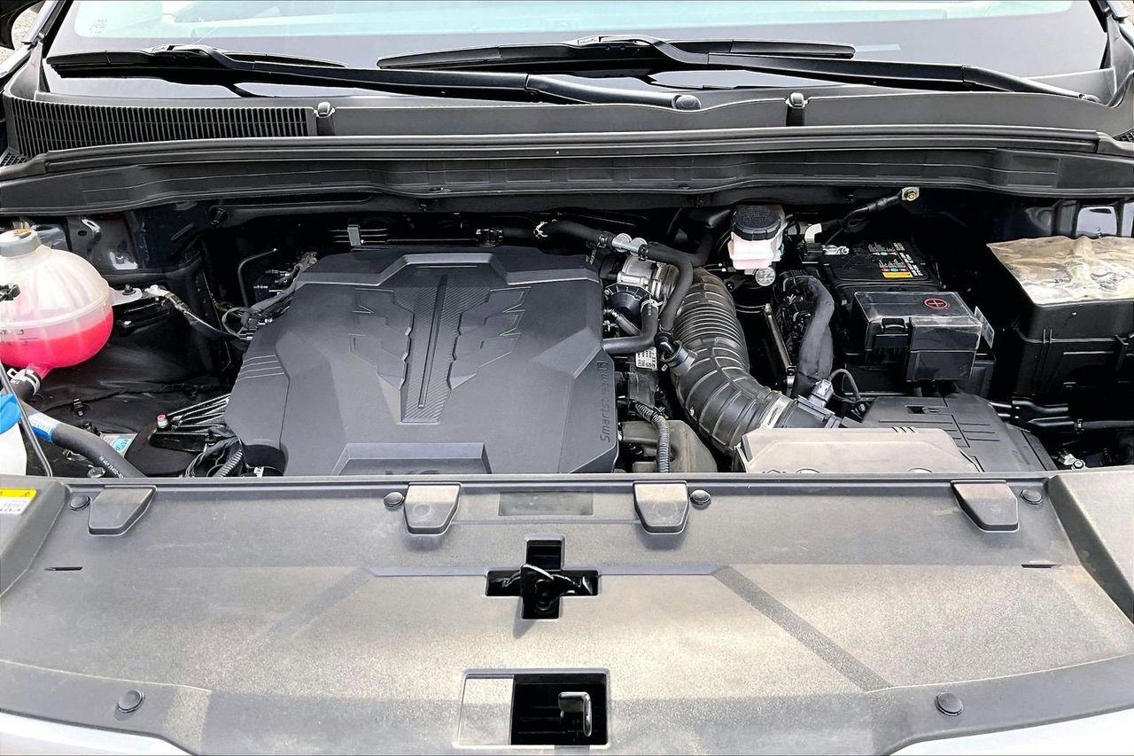 Used 2024 Kia Carnival EX image 37