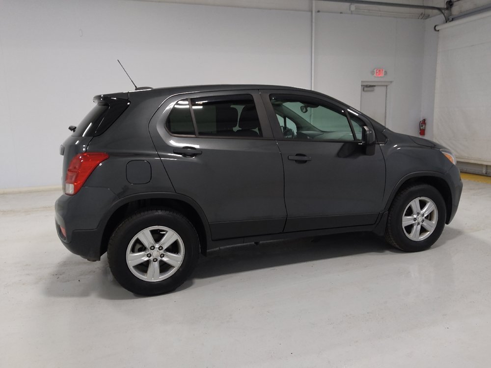 Used 2020 Chevrolet Trax LS w/ Tint and Cruise Package AWD/4WD image 10