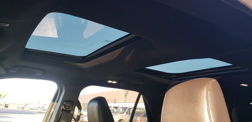 Used 2019 Ford Explorer Limited w/ Ford Safe & Smart Package image 16