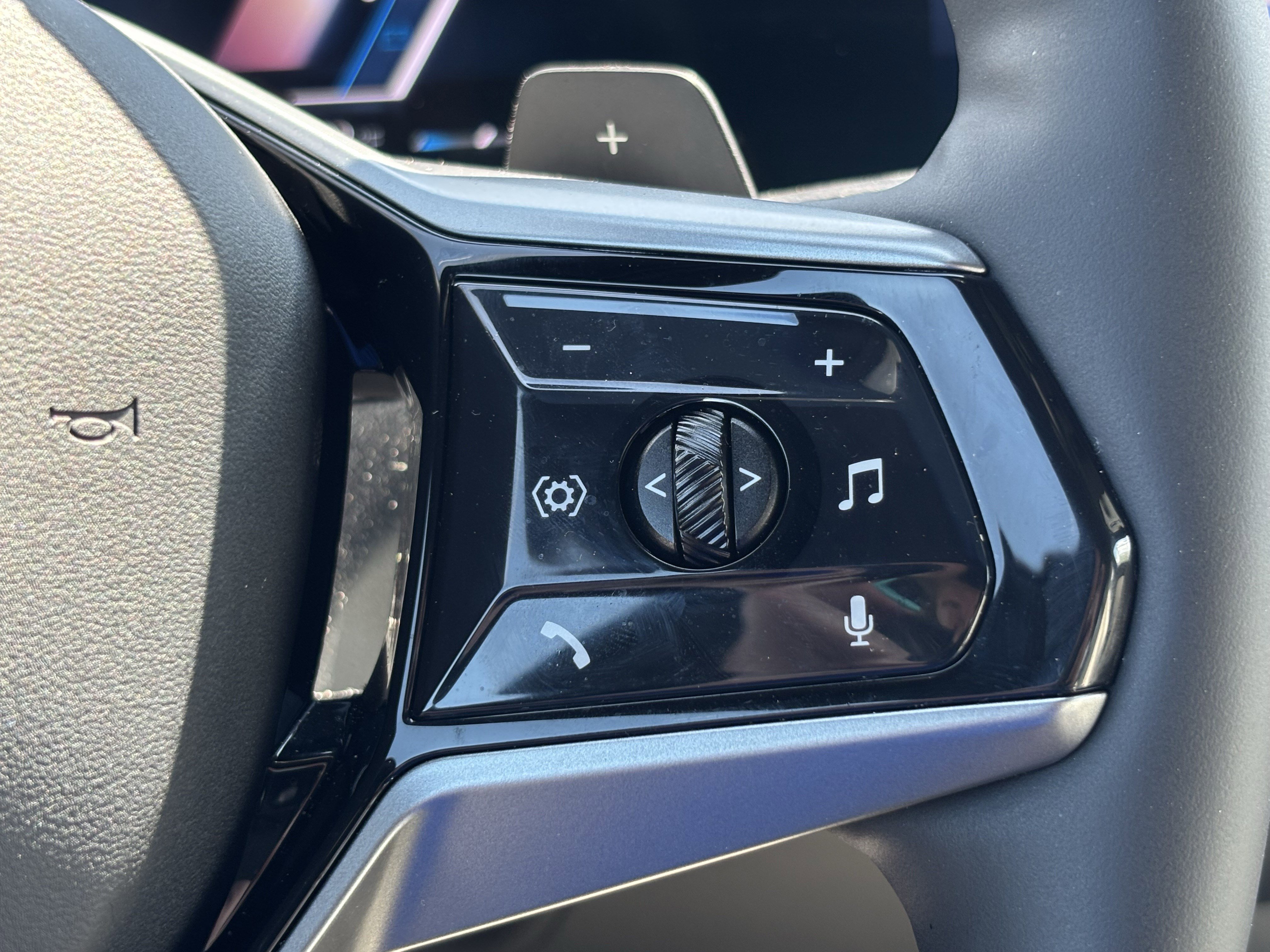 Certified 2026 BMW 530i image 18