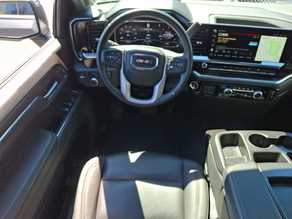 Used 2025 GMC Sierra 1500 SLT image 10