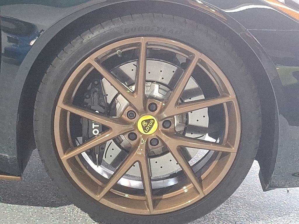 Used 2024 Lotus Emira First Edition image 8