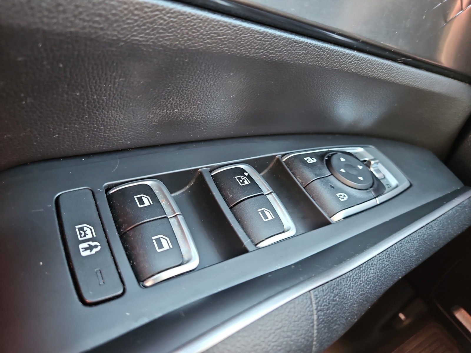 Used 2023 Kia Sorento EX image 22