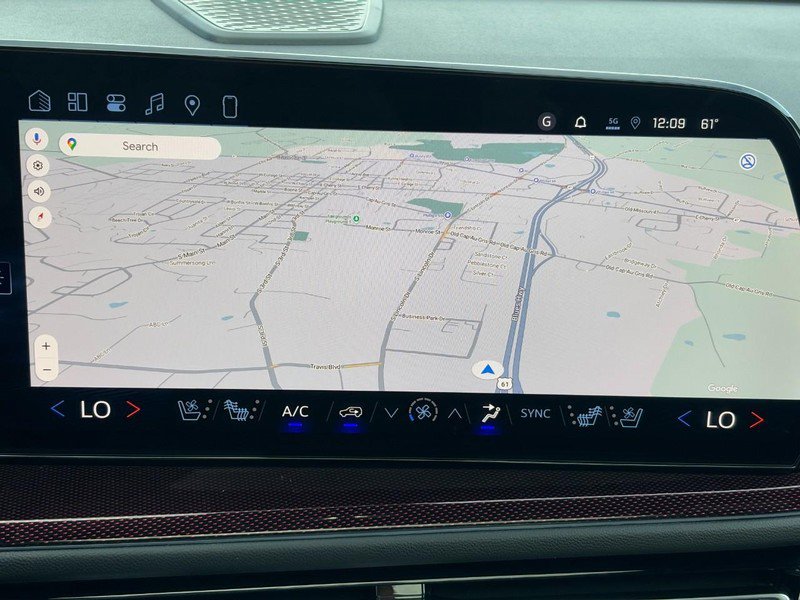 New 2026 Chevrolet Traverse RS image 18