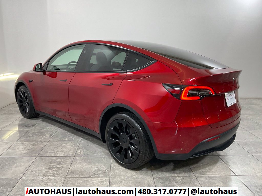 Used 2024 Tesla Model Y Long Range AWD/4WD image 4