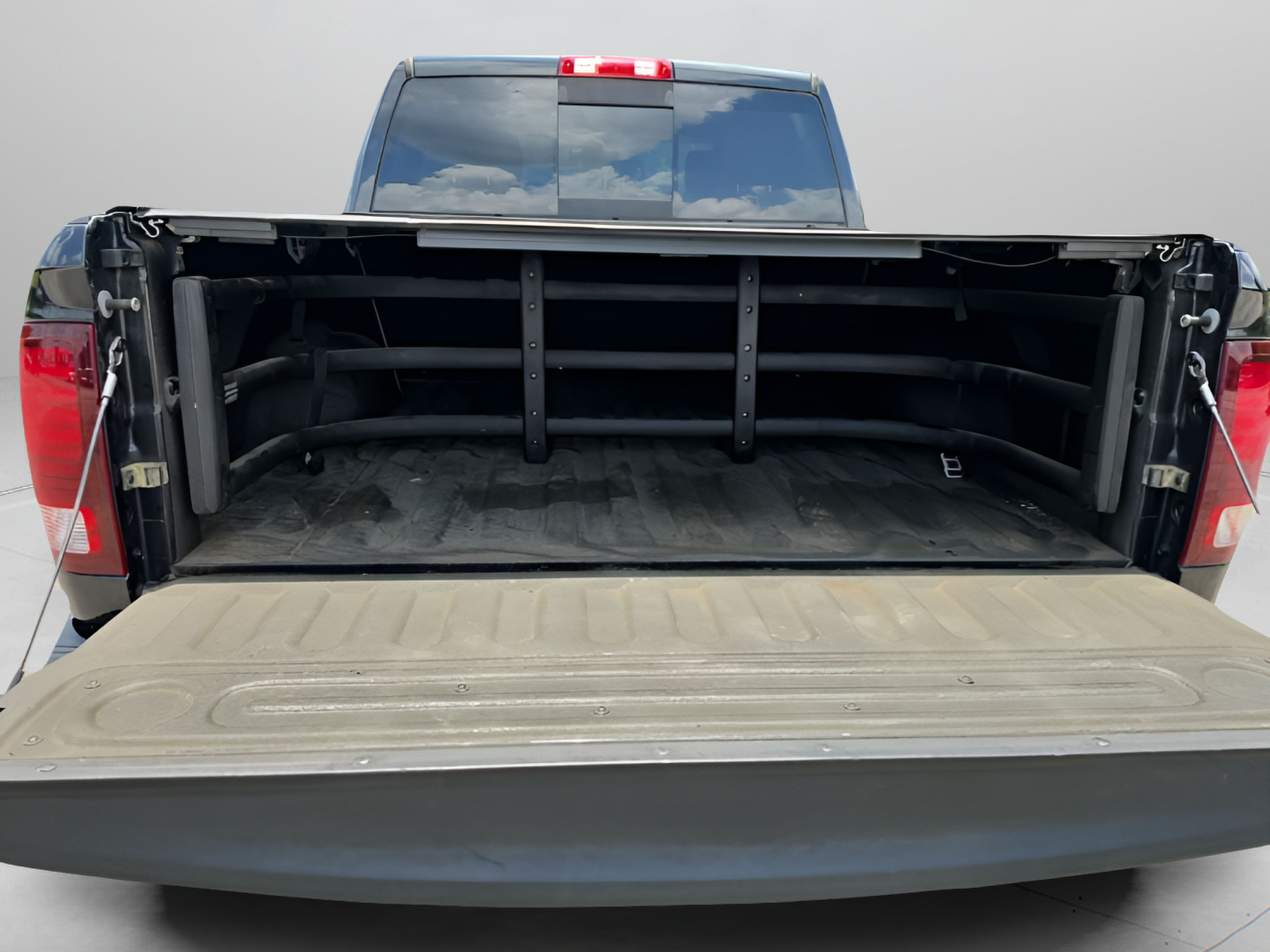 Used 2016 RAM 1500 Sport w/ Black Ram 1500 Sport Group AWD/4WD image 10