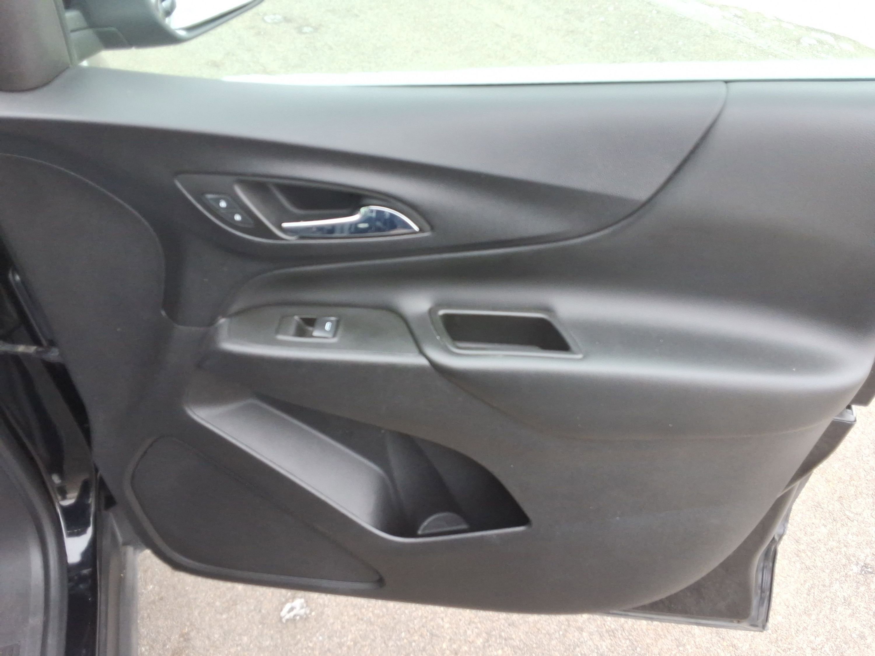 Used 2022 Chevrolet Equinox LT image 25