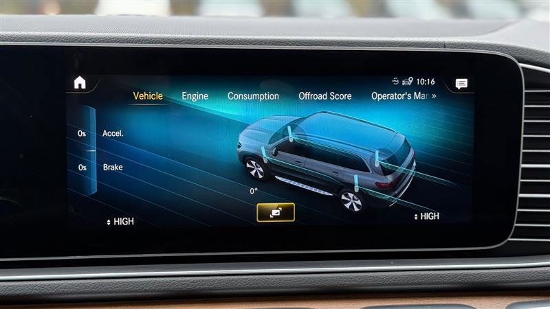 Used 2023 Mercedes-Benz GLS 450 4MATIC w/ AMG Line Exterior image 44