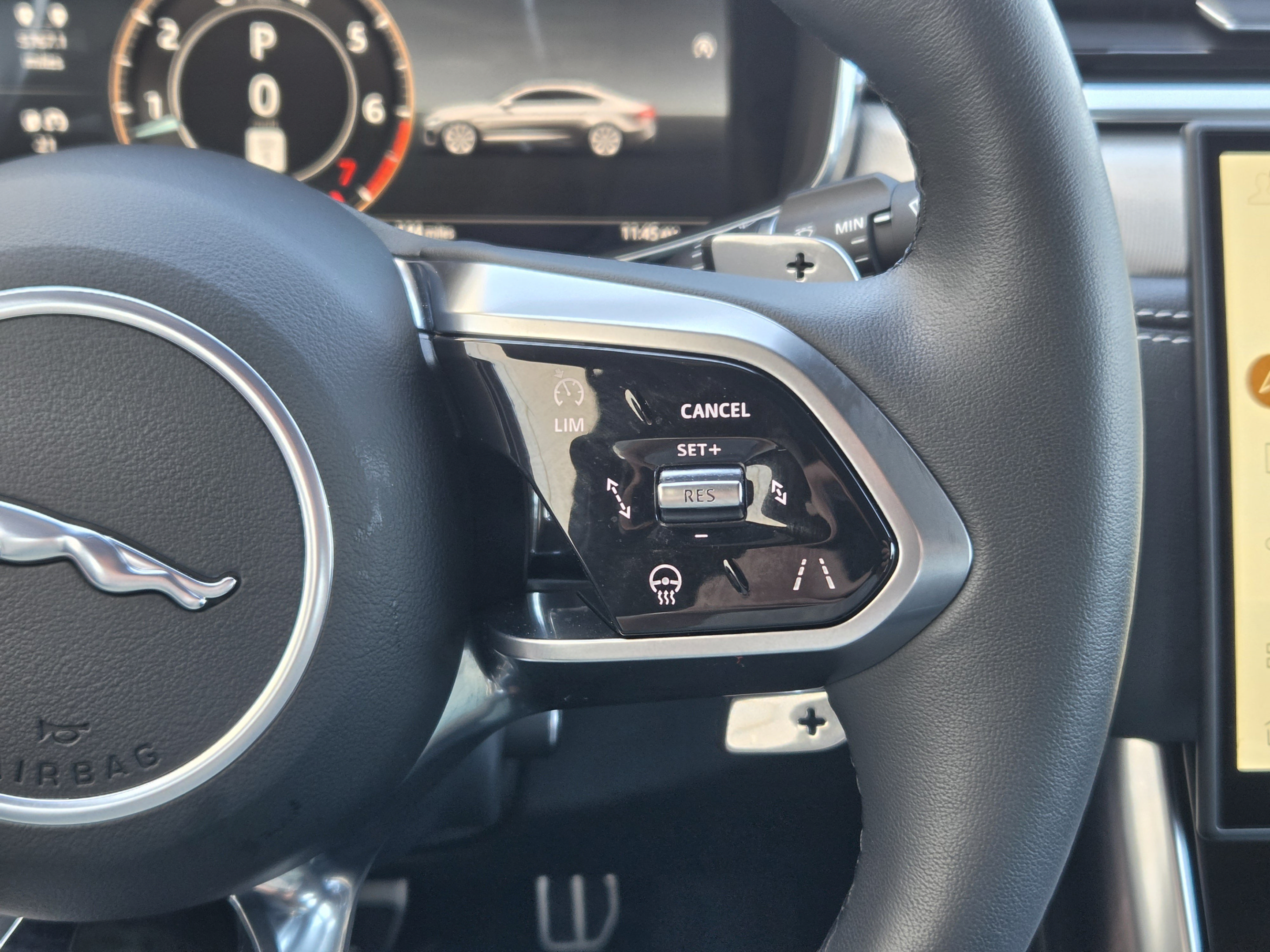 Certified 2024 Jaguar XF R-Dynamic SE AWD/4WD image 26