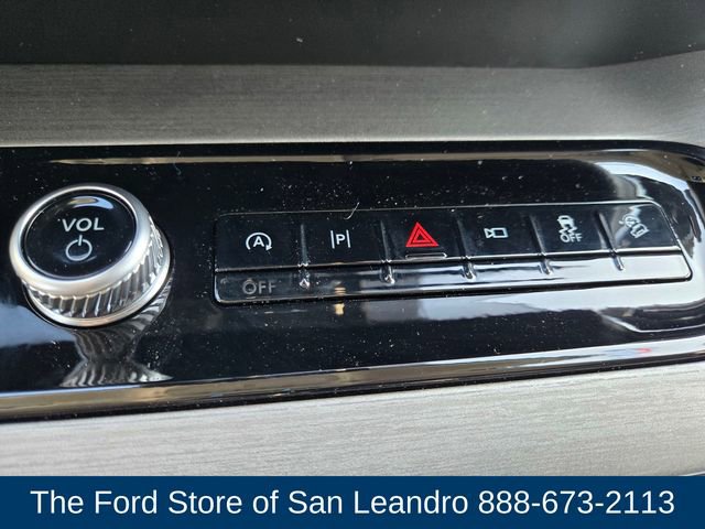 New 2026 Ford Expedition Platinum w/ Driver's Package image 19