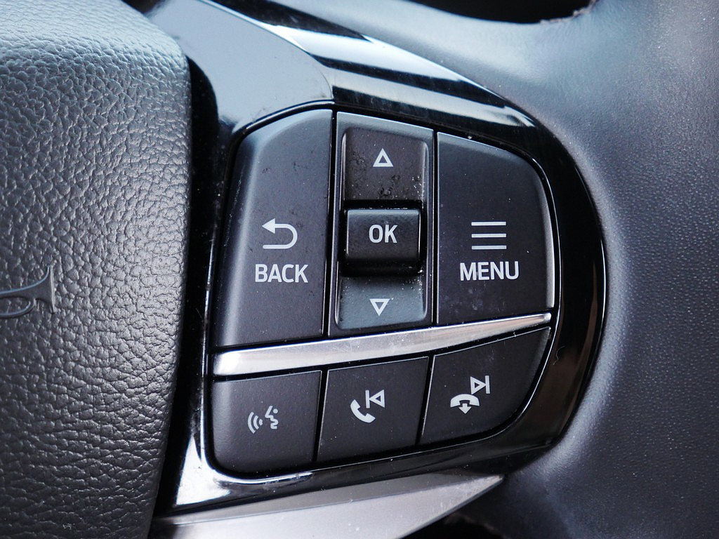 Used 2024 Ford Explorer Platinum w/ Technology Package AWD/4WD image 34