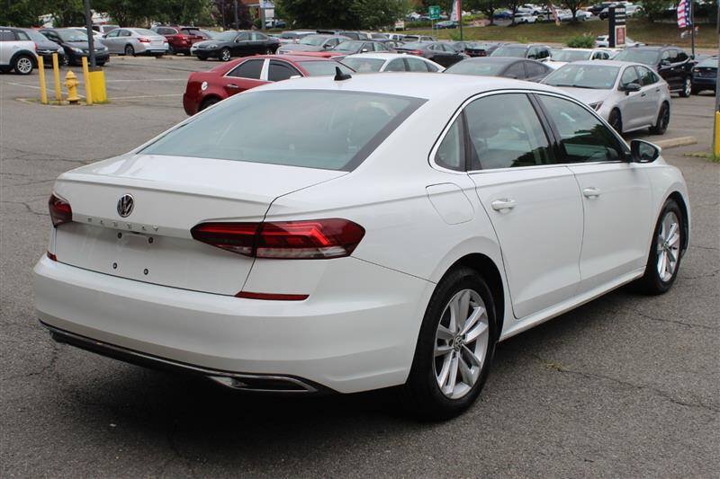 Used 2020 Volkswagen Passat 2.0T SE FWD image 5