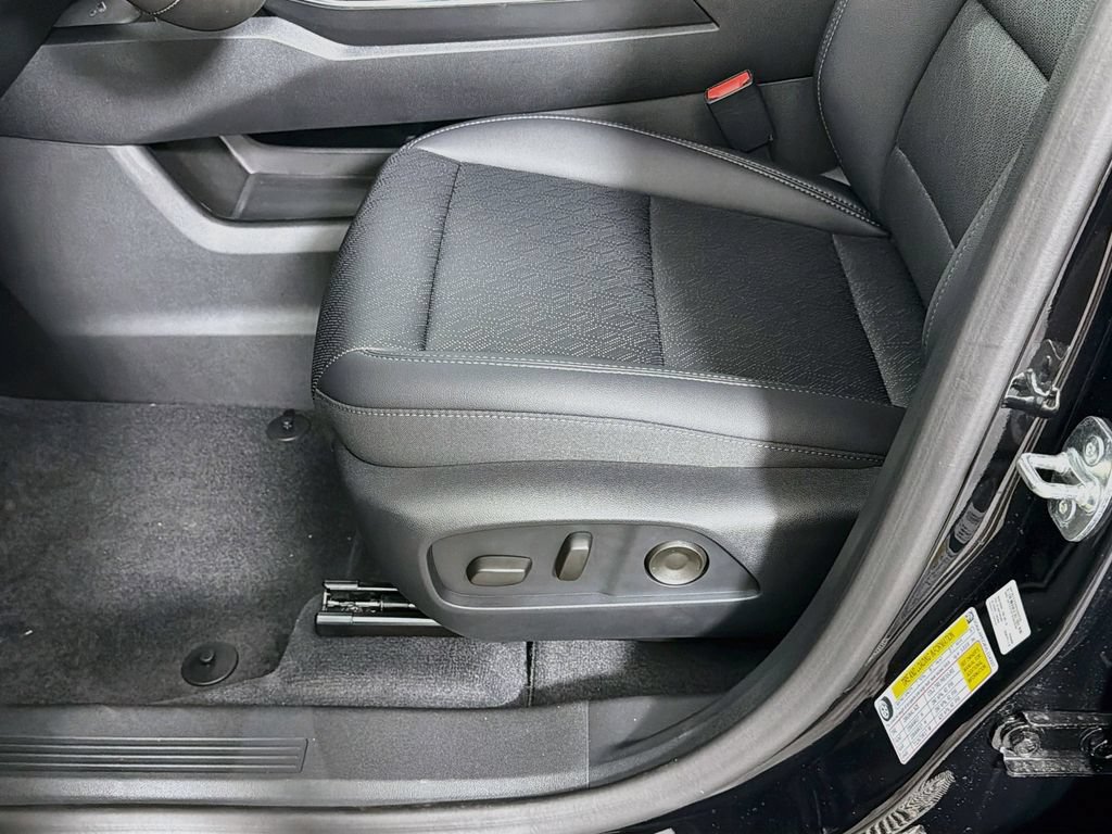 New 2027 Chevrolet Equinox LT w/ Convenience Package II AWD/4WD image 19