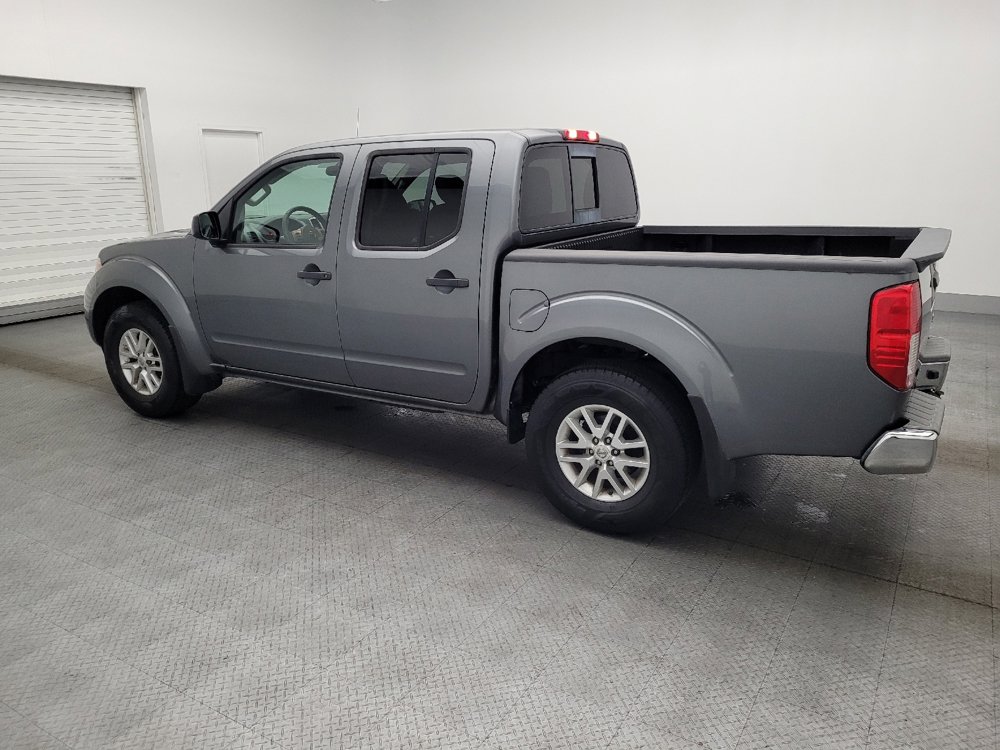 Used 2017 Nissan Frontier SV image 3