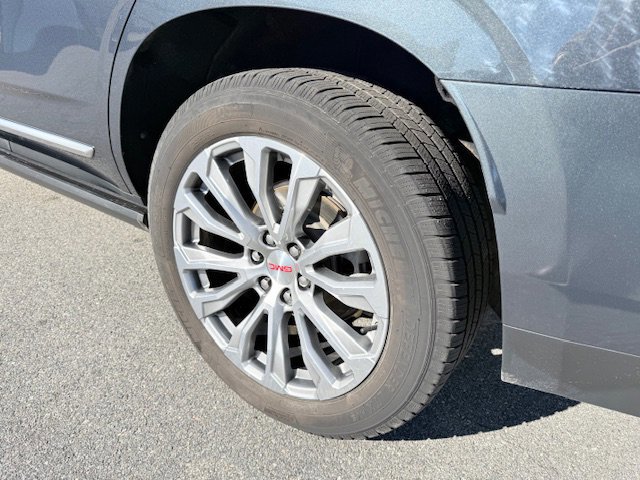 Used 2021 GMC Yukon Denali w/ Denali Ultimate Package image 8