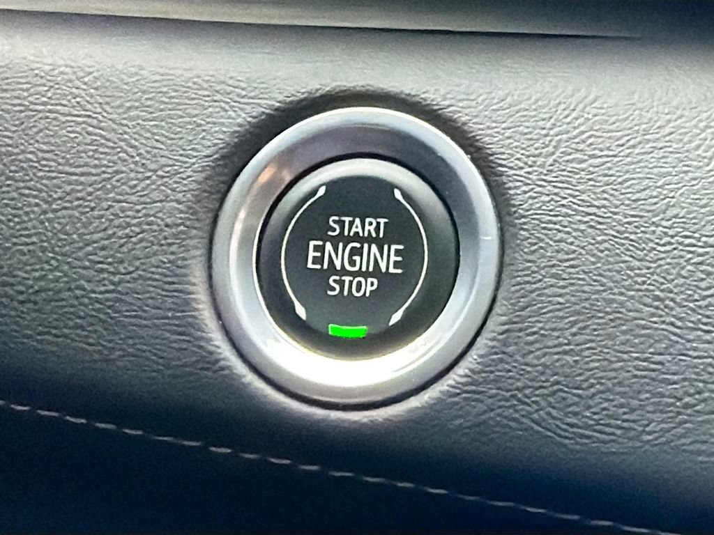 Certified 2023 Cadillac Escalade Sport RWD image 39