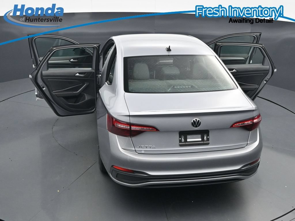Used 2024 Volkswagen Jetta Sport FWD image 37