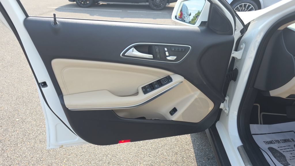 Used 2019 Mercedes-Benz GLA 250 image 11