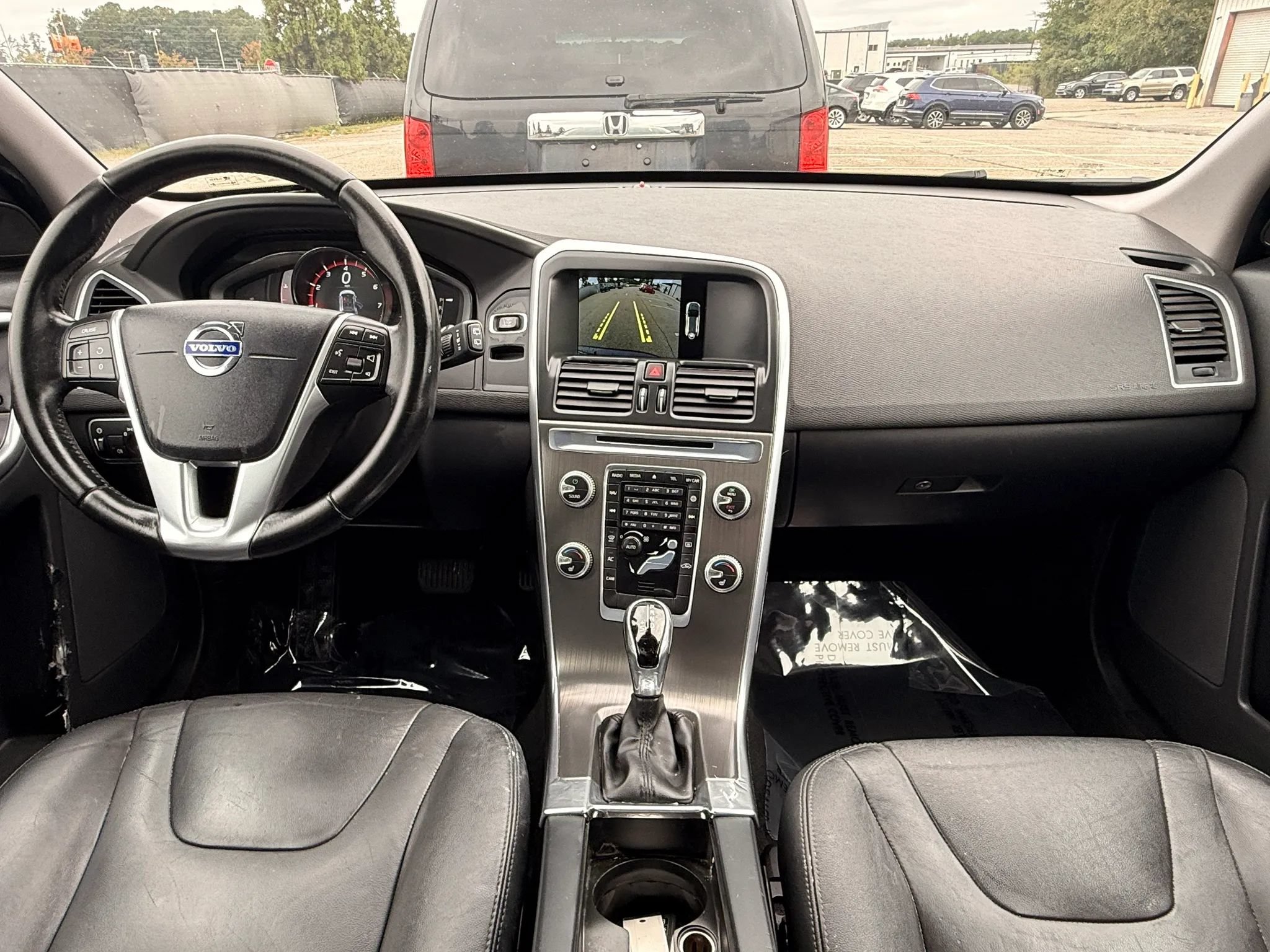 Used 2015 Volvo XC60 T5 w/ Proximity Package AWD/4WD image 3