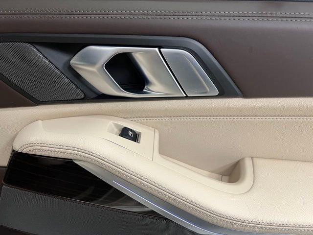 Used 2019 BMW X5 xDrive40i w/ M Sport Package image 50