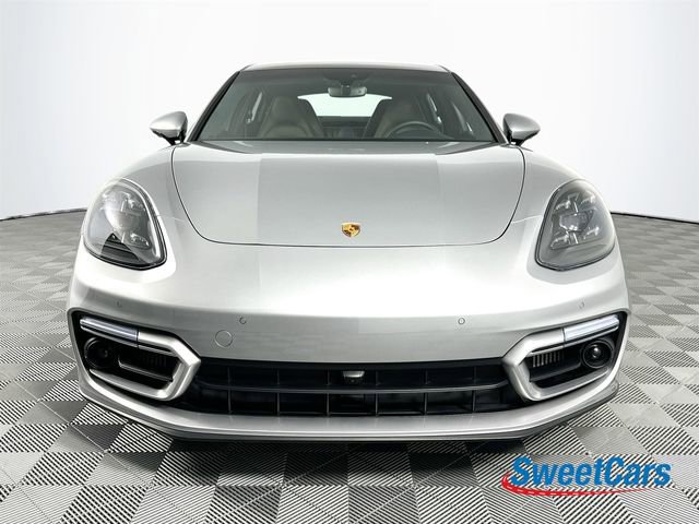 Used 2022 Porsche Panamera GTS image 2
