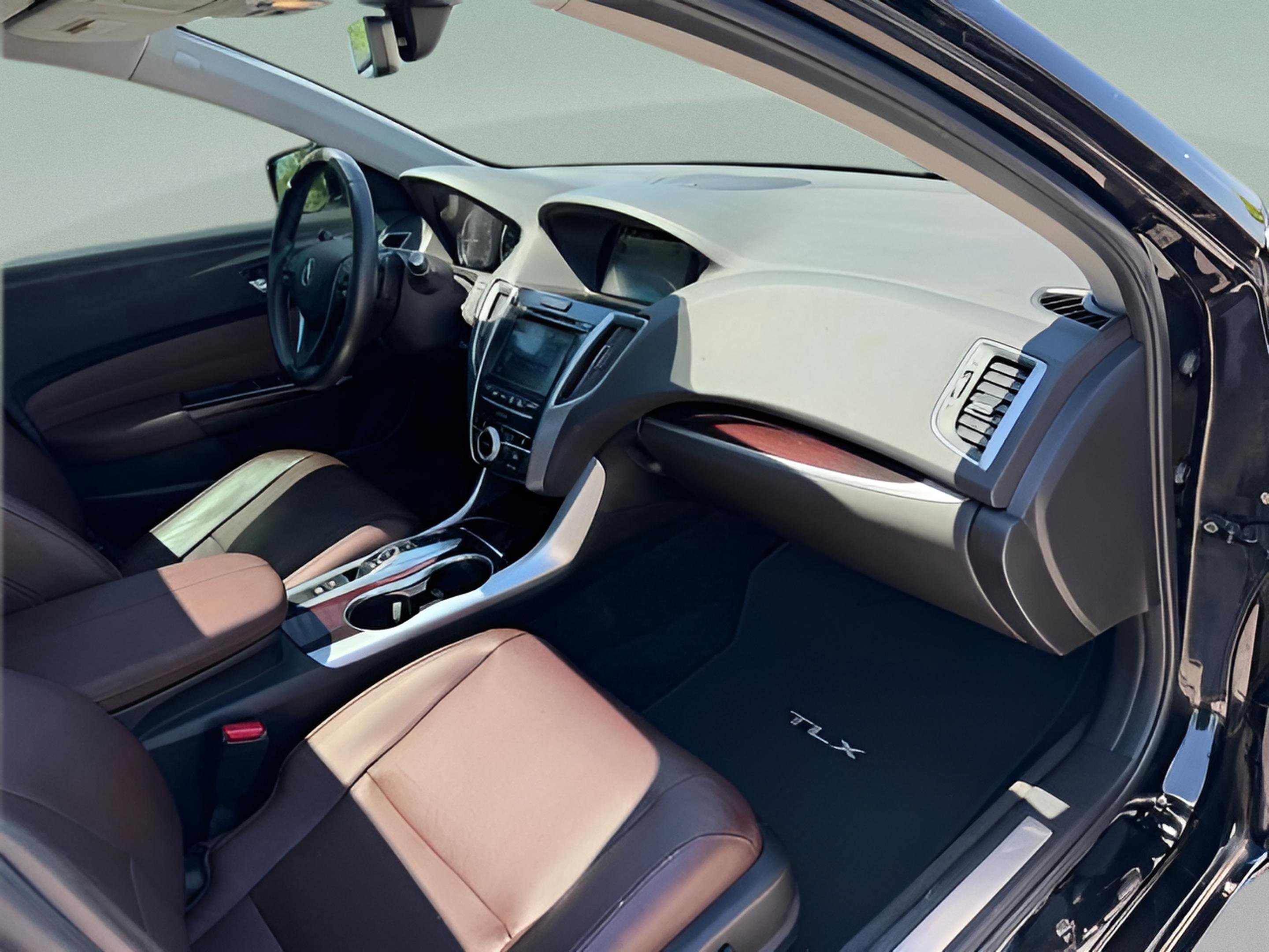 Used 2015 Acura TLX V6 w/ Technology Package FWD image 26