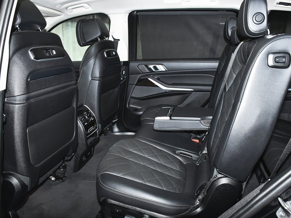 Used 2024 BMW X7 xDrive40i image 62