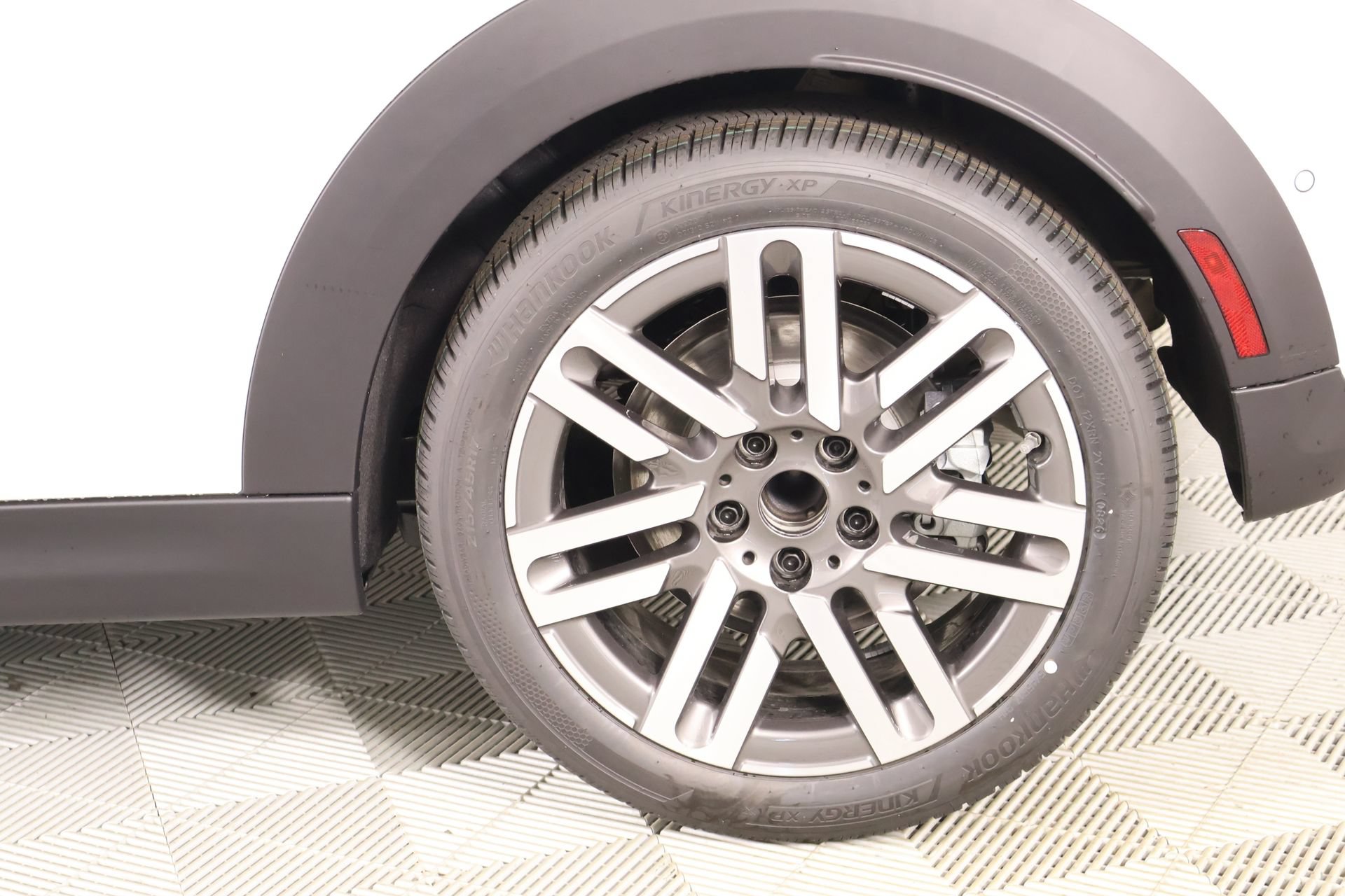 New 2026 MINI Cooper 2-Door Hardtop FWD image 16