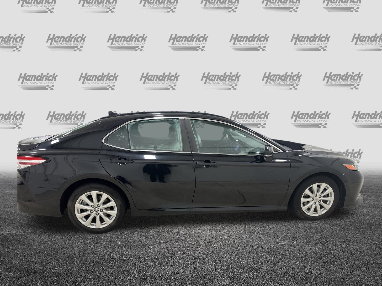 Used 2019 Toyota Camry LE image 11