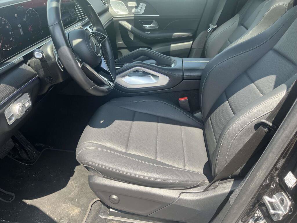 Certified 2025 Mercedes-Benz GLE 350 4MATIC w/ AMG Line Exterior image 16