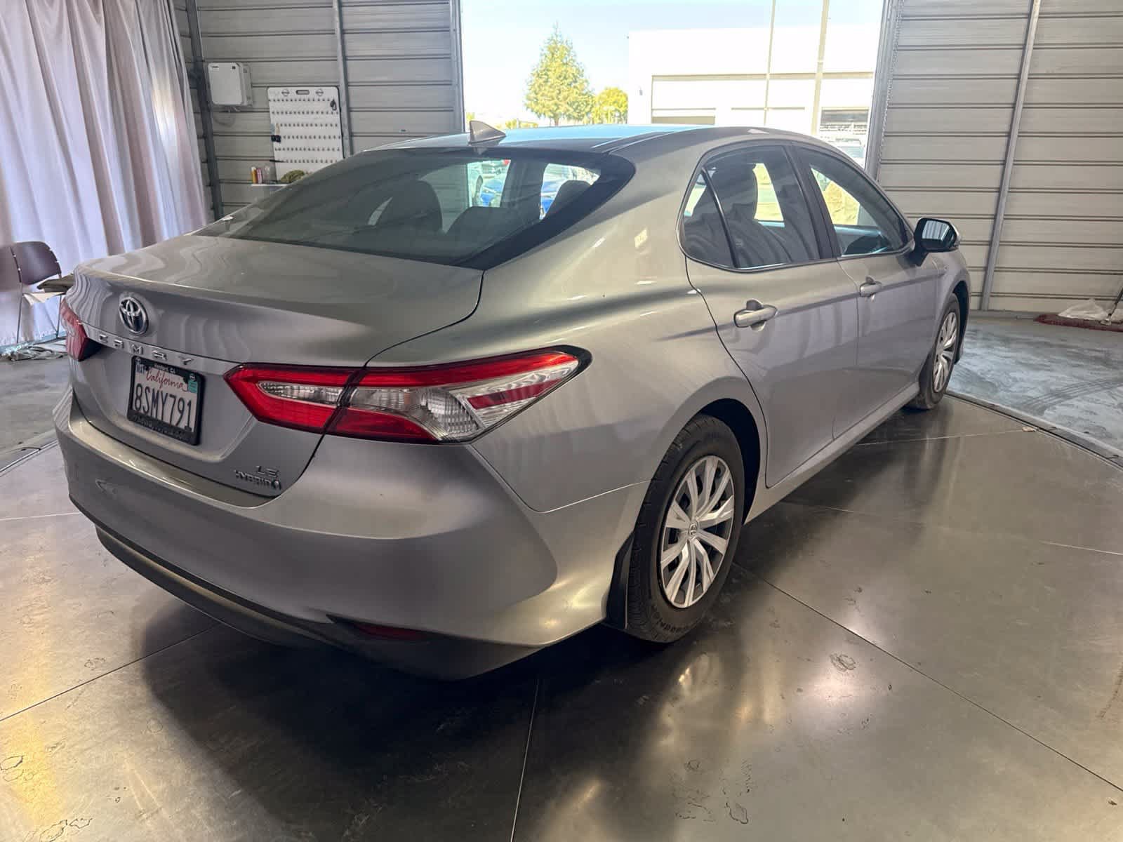 Used 2020 Toyota Camry LE w/ Sunroof Package FWD image 4