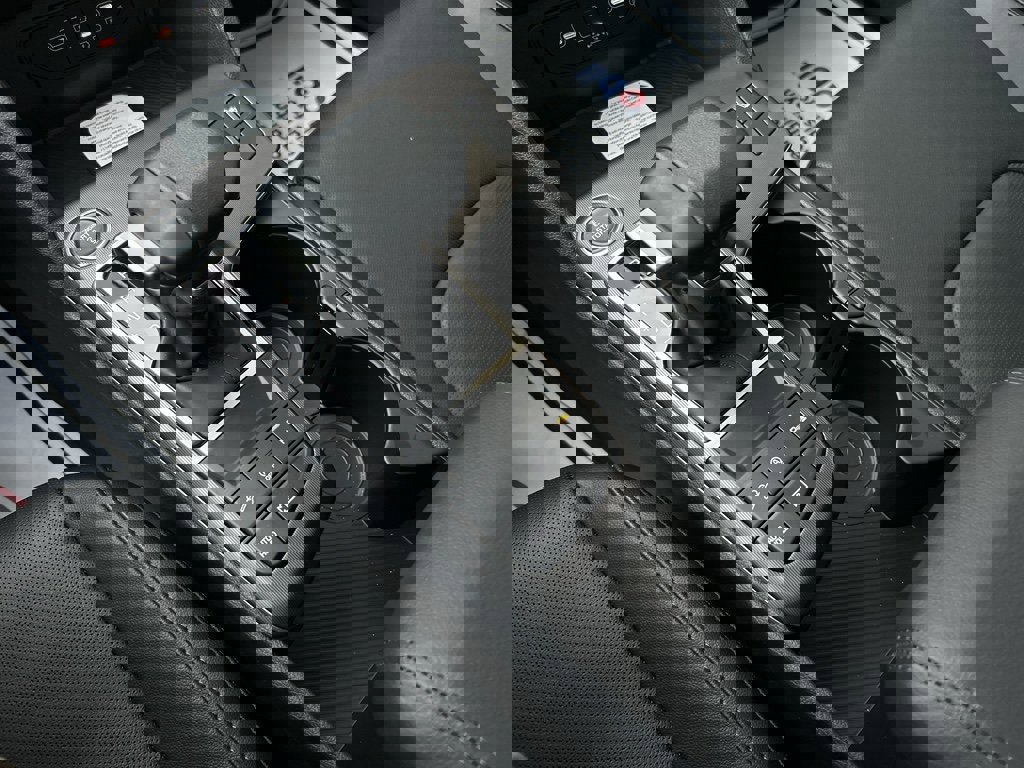 New 2026 Kia Sportage EX image 24