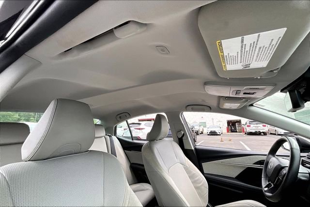 Used 2025 Toyota Camry XLE AWD/4WD image 22