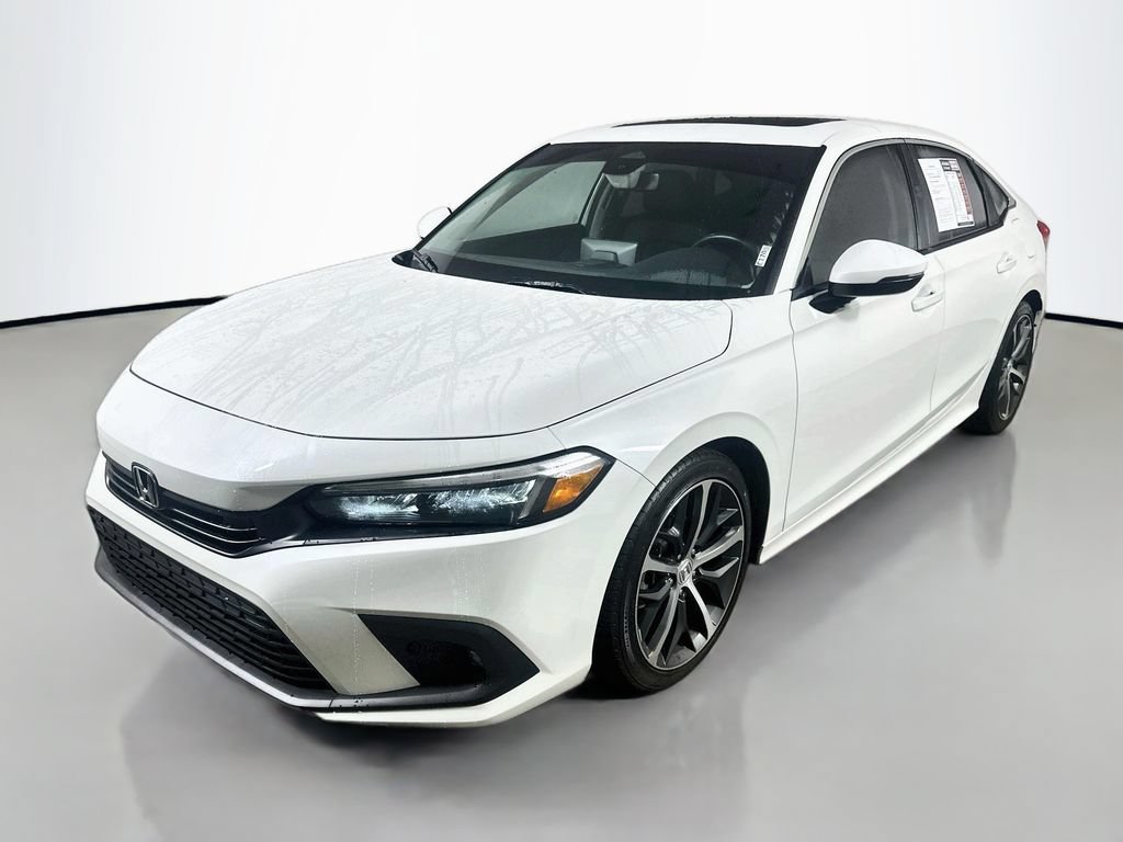 Used 2024 Honda Civic Touring image 3