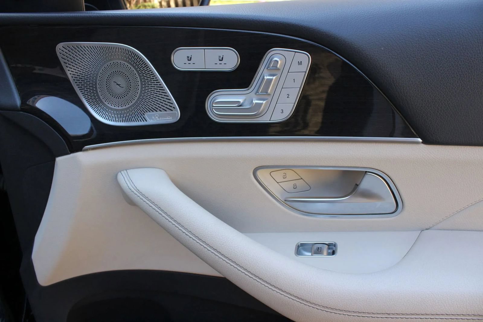 Used 2020 Mercedes-Benz GLE 350 4MATIC image 31