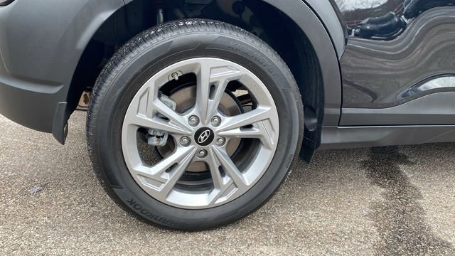 Used 2023 Hyundai Kona SEL image 11