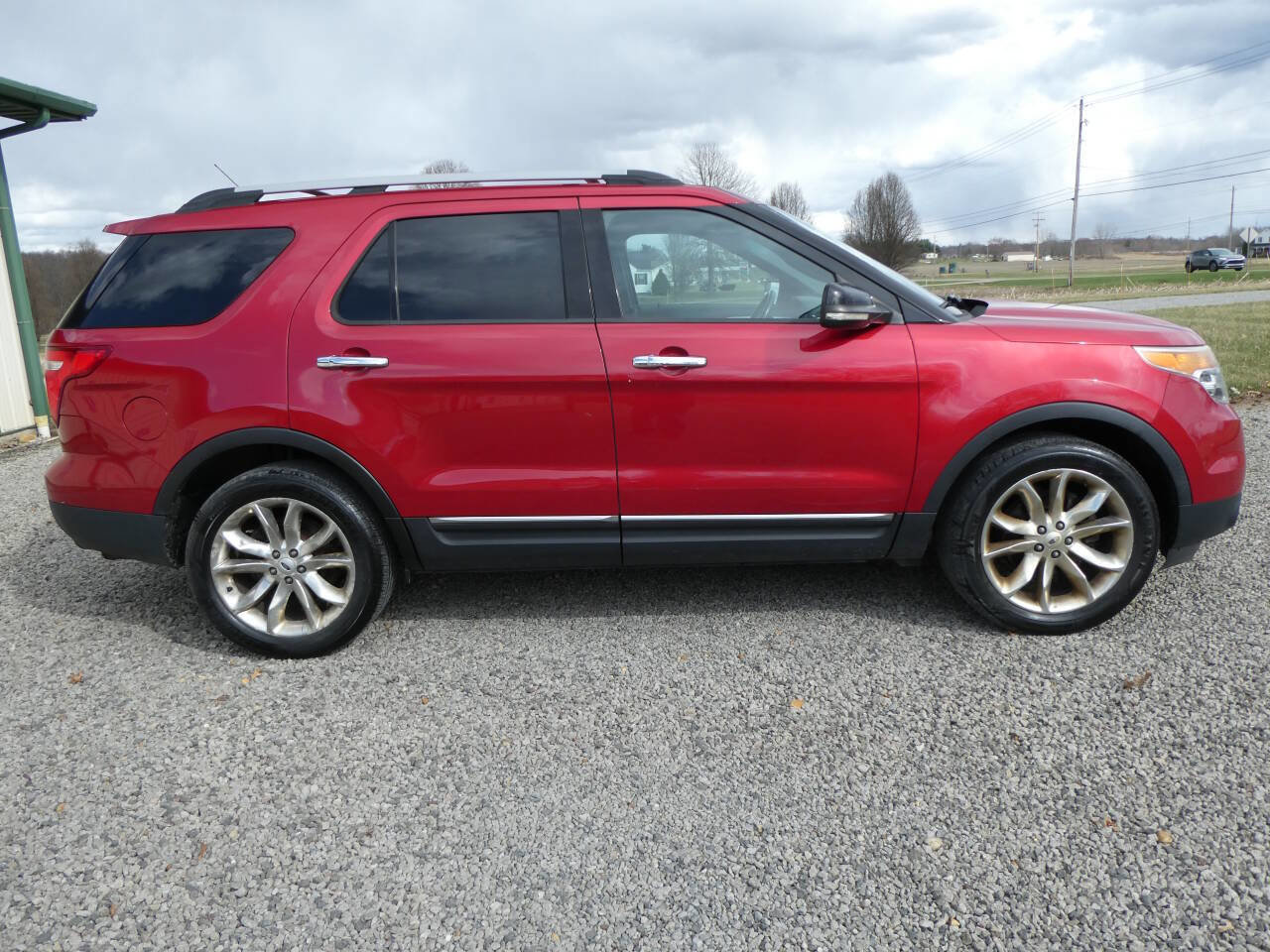 Used 2012 Ford Explorer XLT image 2