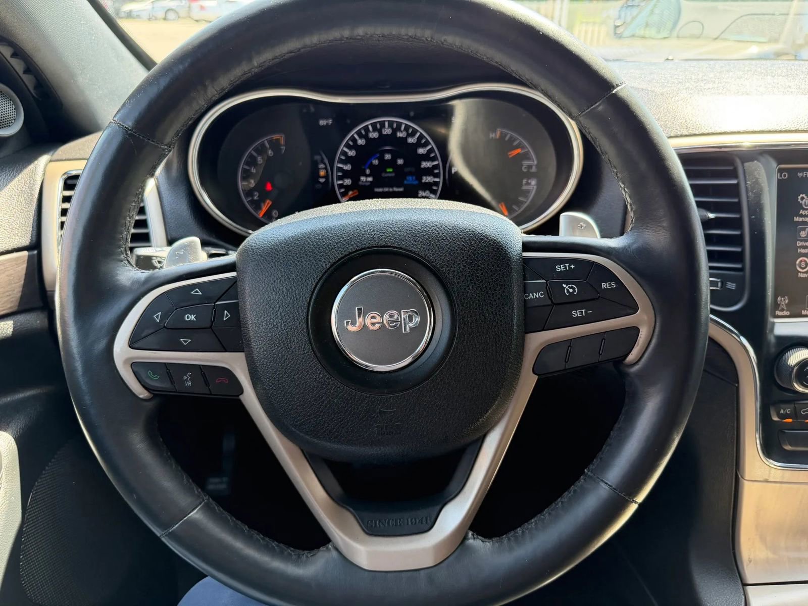 Used 2014 Jeep Grand Cherokee Altitude RWD image 41