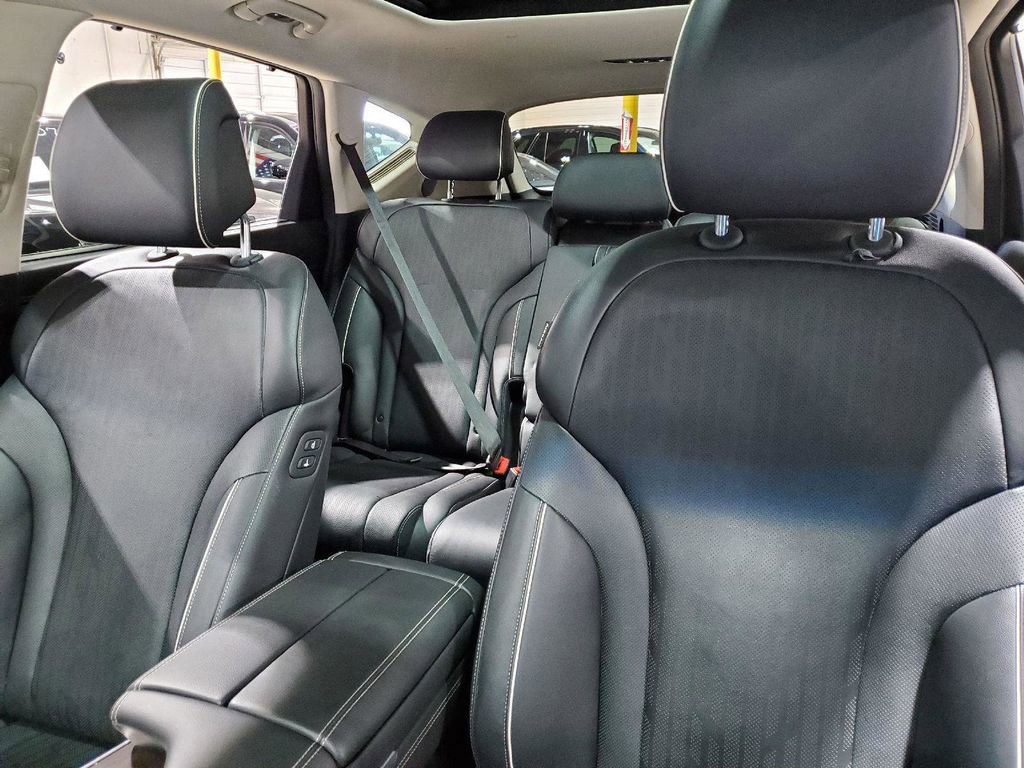 Used 2022 Genesis GV80 2.5T w/ Prestige Package 04 image 44