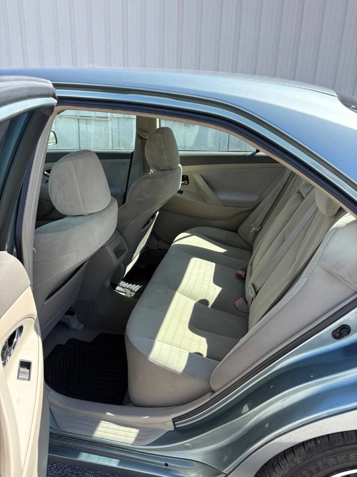 Used 2008 Toyota Camry LE FWD image 9