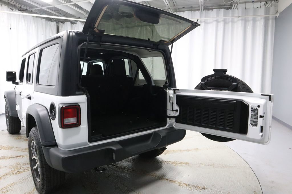 Used 2024 Jeep Wrangler Sport S image 15
