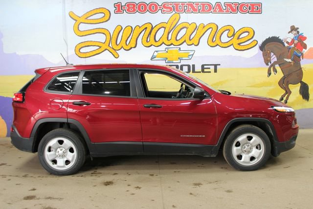 Used 2017 Jeep Cherokee Sport w/ Cold Weather Group