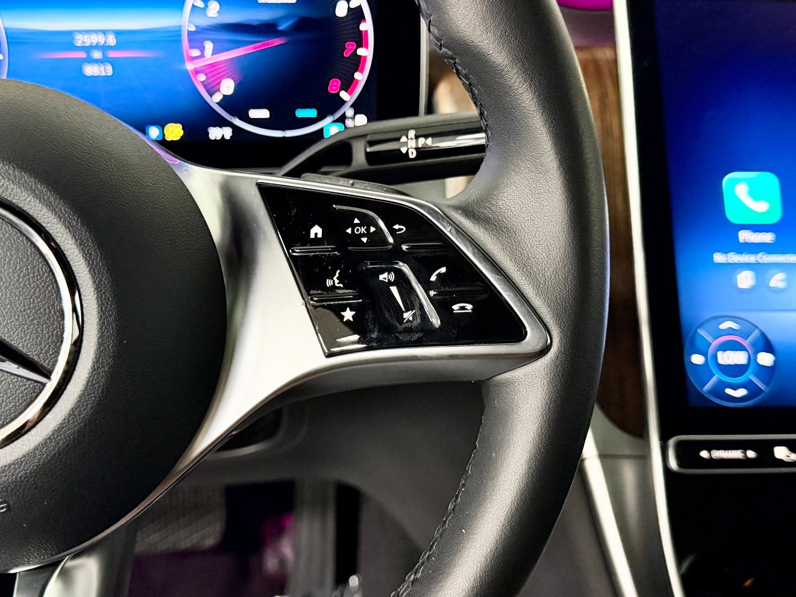 Used 2026 Mercedes-Benz GLC 300 image 30