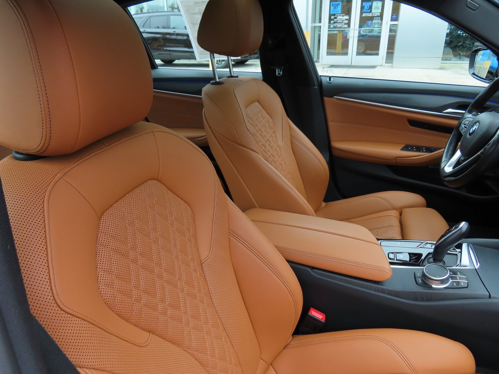 Used 2021 BMW 530i xDrive w/ Premium Package image 35