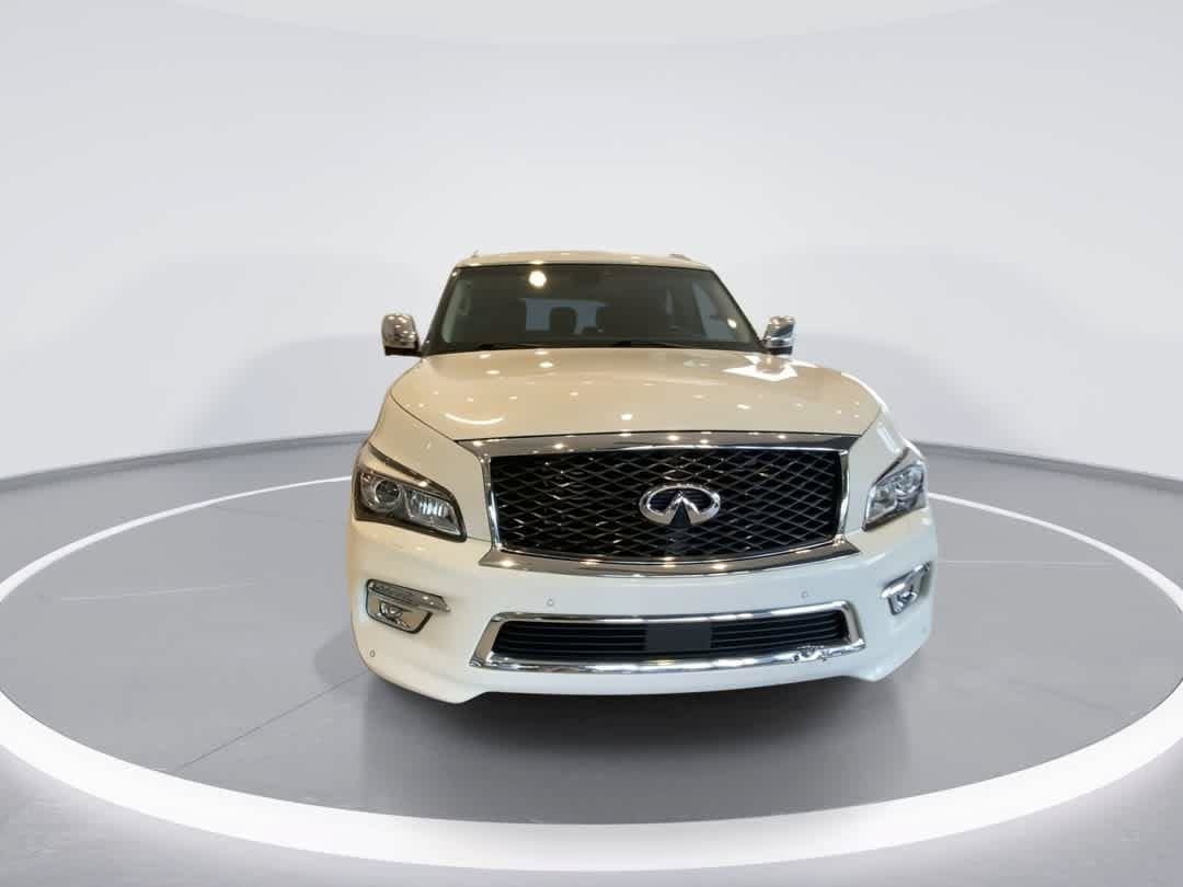 Used 2017 INFINITI QX80 4WD w/ Deluxe Technology Package image 3