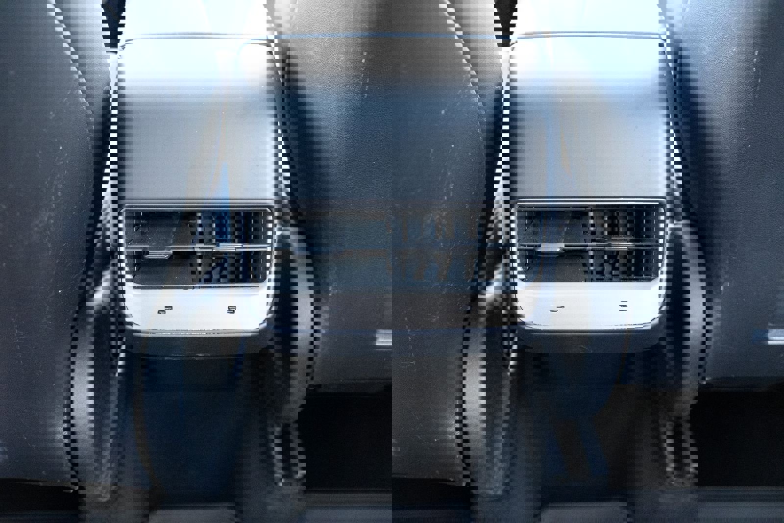 Used 2021 Tesla Model Y Long Range image 13