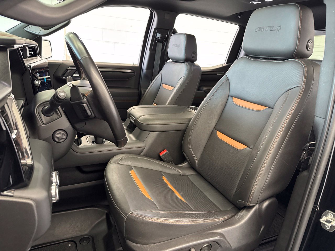 Used 2023 GMC Sierra 1500 AT4 w/ AT4 Preferred Package AWD/4WD image 16