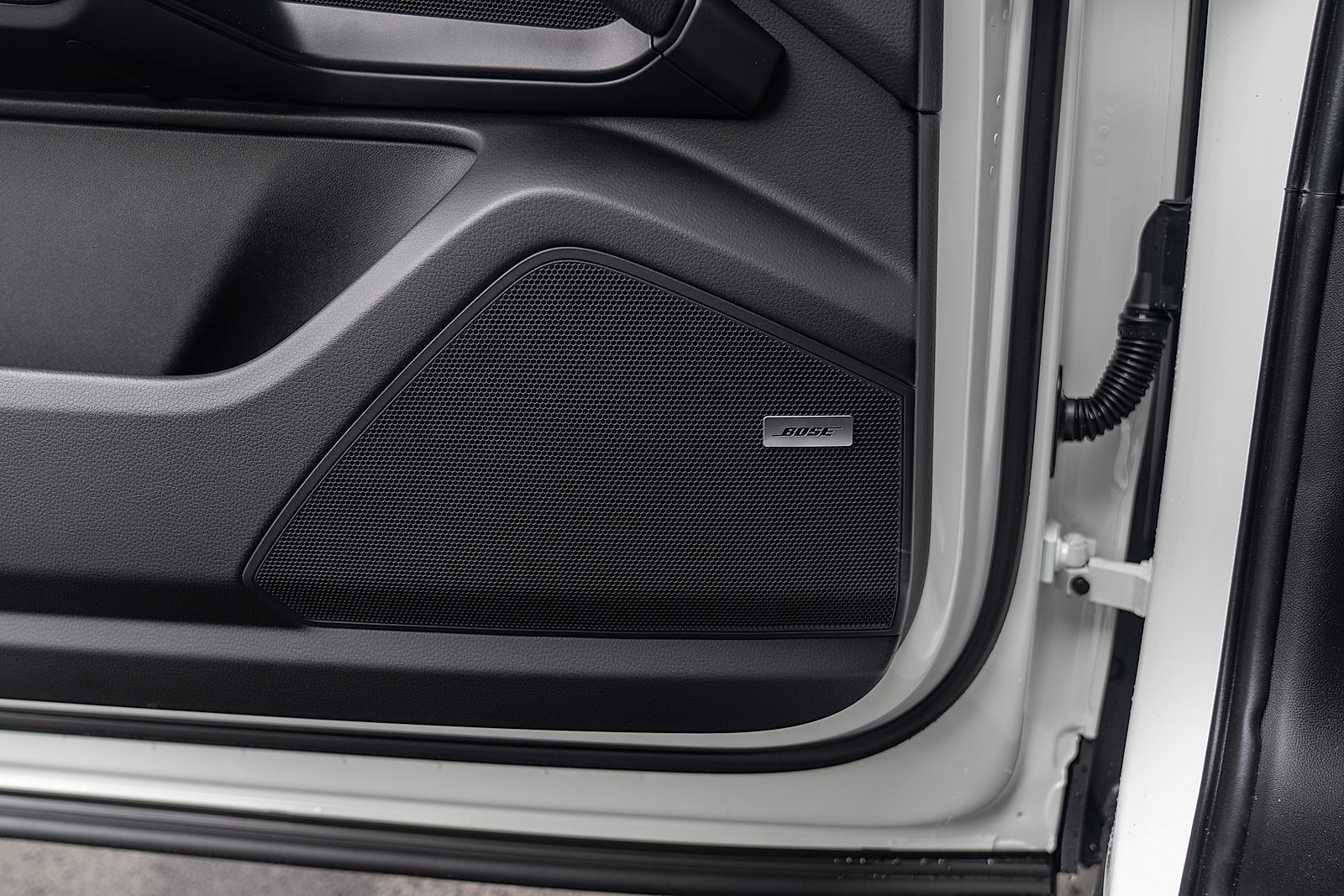 Used 2025 Porsche Cayenne Coupe image 20